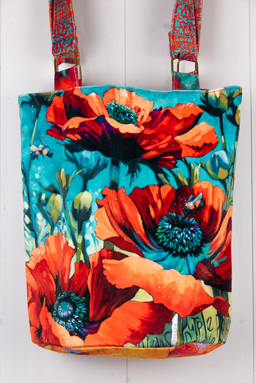 Tote Bag: Poppies With Feathers