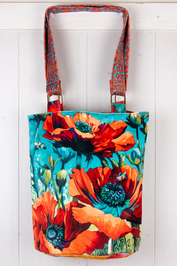 Tote Bag: Poppies With Feathers