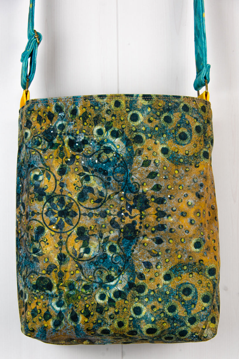 Velvet Bucket Bag: Woman Of The Earth