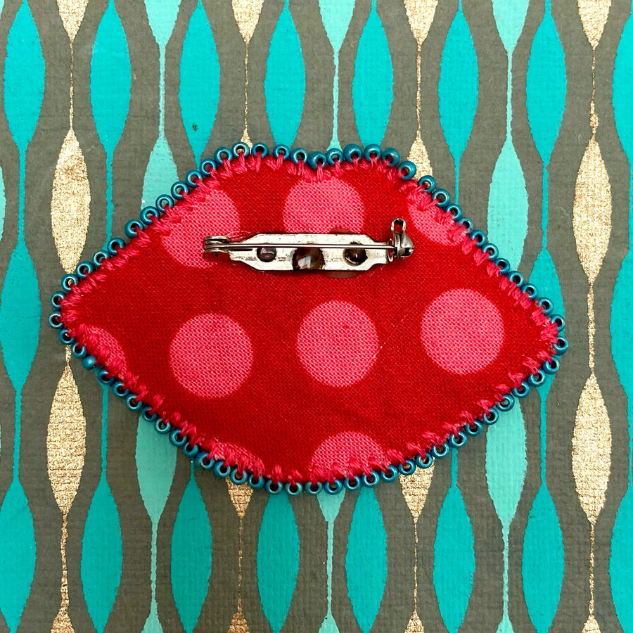 Beaded Brooch: Scarlett Lips