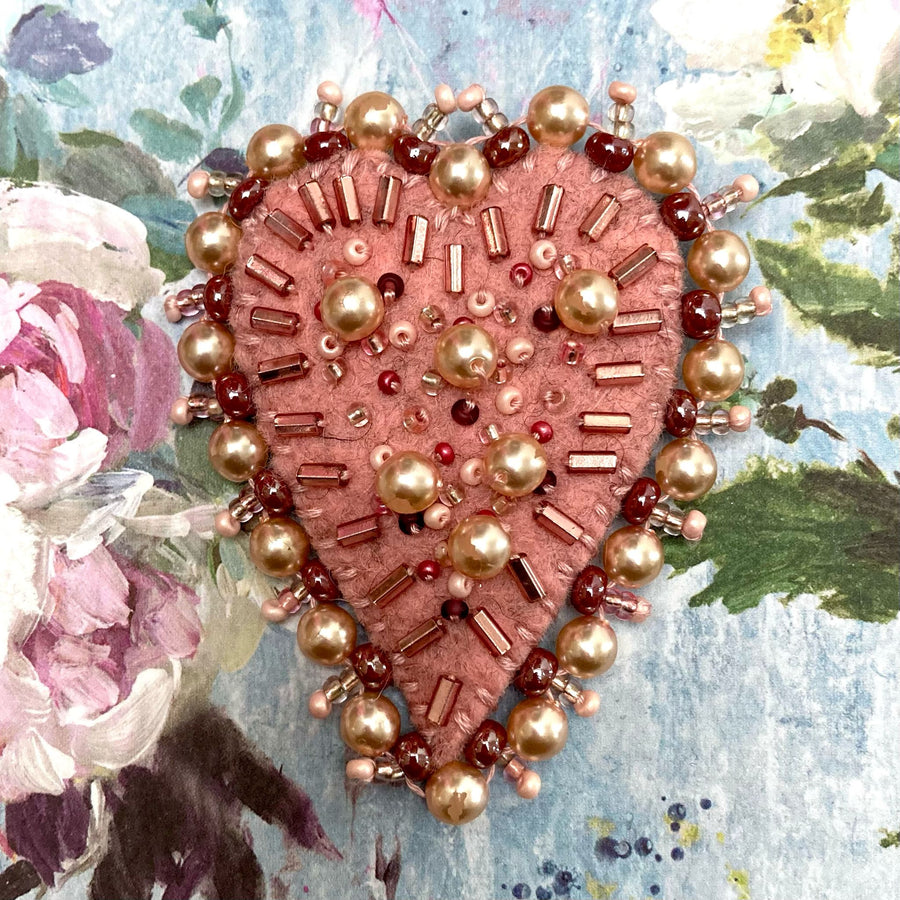 Beaded Brooch: Pink Pearly Heart