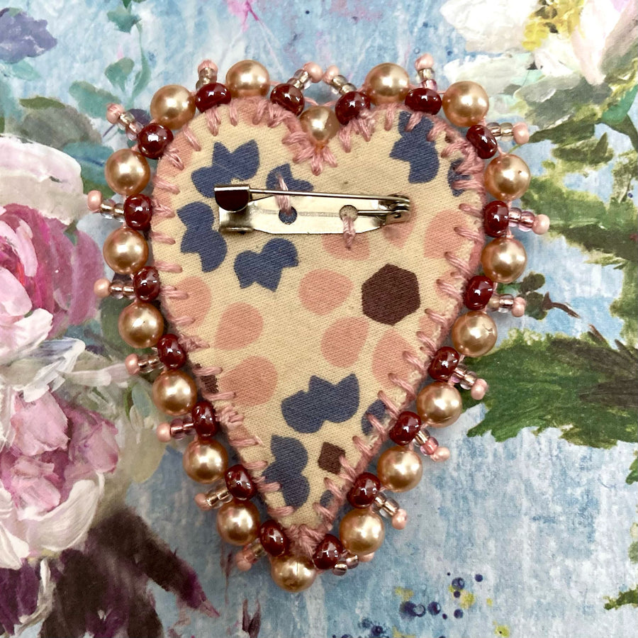 Beaded Brooch: Pink Pearly Heart